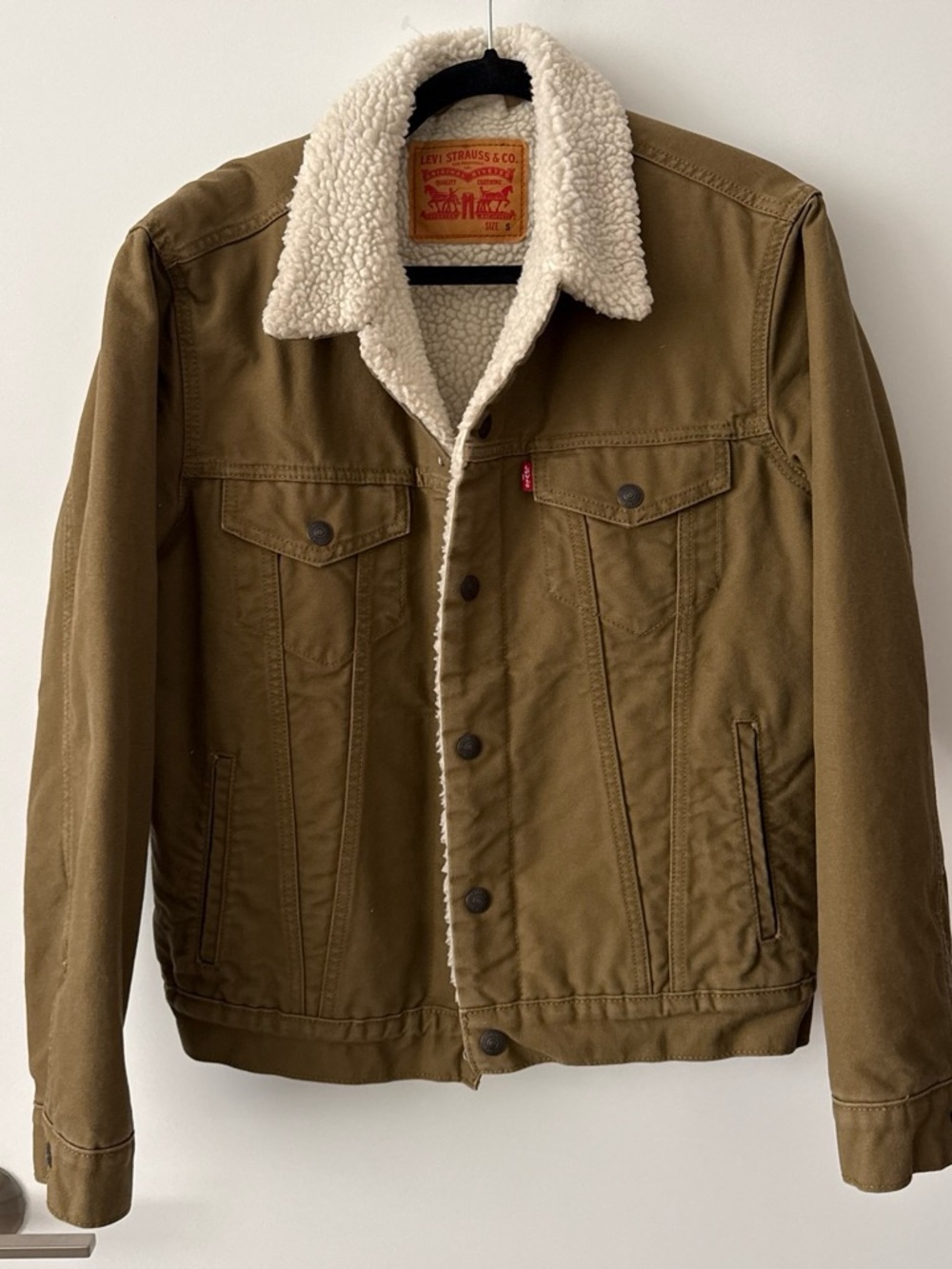 Levi's Men's Sherpa-Lined Trucker Jacket in Olive Green size small